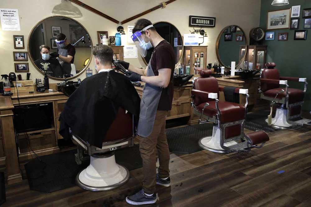 Hadi Akbarzadeh men's barber shop in Toronto